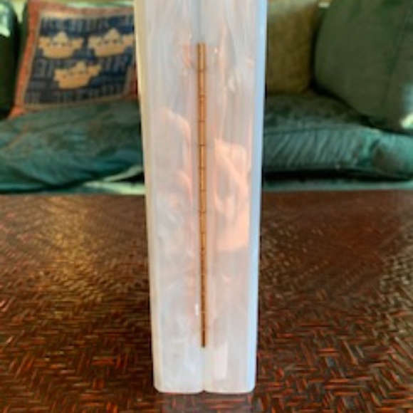 Pearl Acrylic Box Clutch - Picture 7 of 8